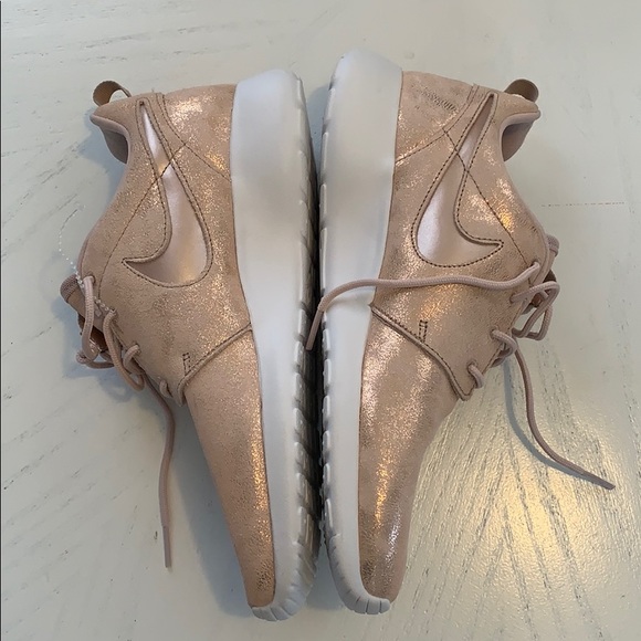 ❌SOLD❌NIKE Roshe One Trainers - Picture 4 of 7